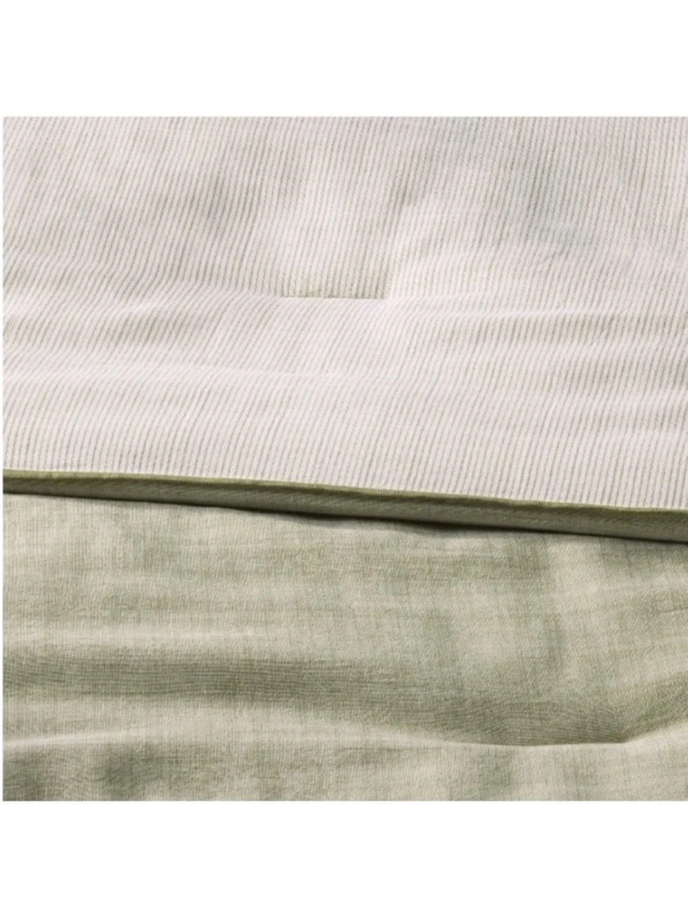 NWT 3pc King Reversible Comforter Set Green - Hearth & Hand with Magnolia